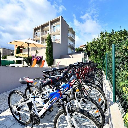 Bretia Apartments Sutivan Dış mekan fotoğraf