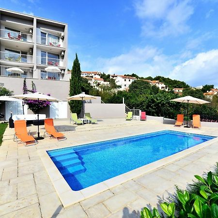 Bretia Apartments Sutivan Dış mekan fotoğraf