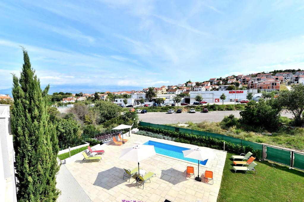 Bretia Apartments Sutivan Oda fotoğraf
