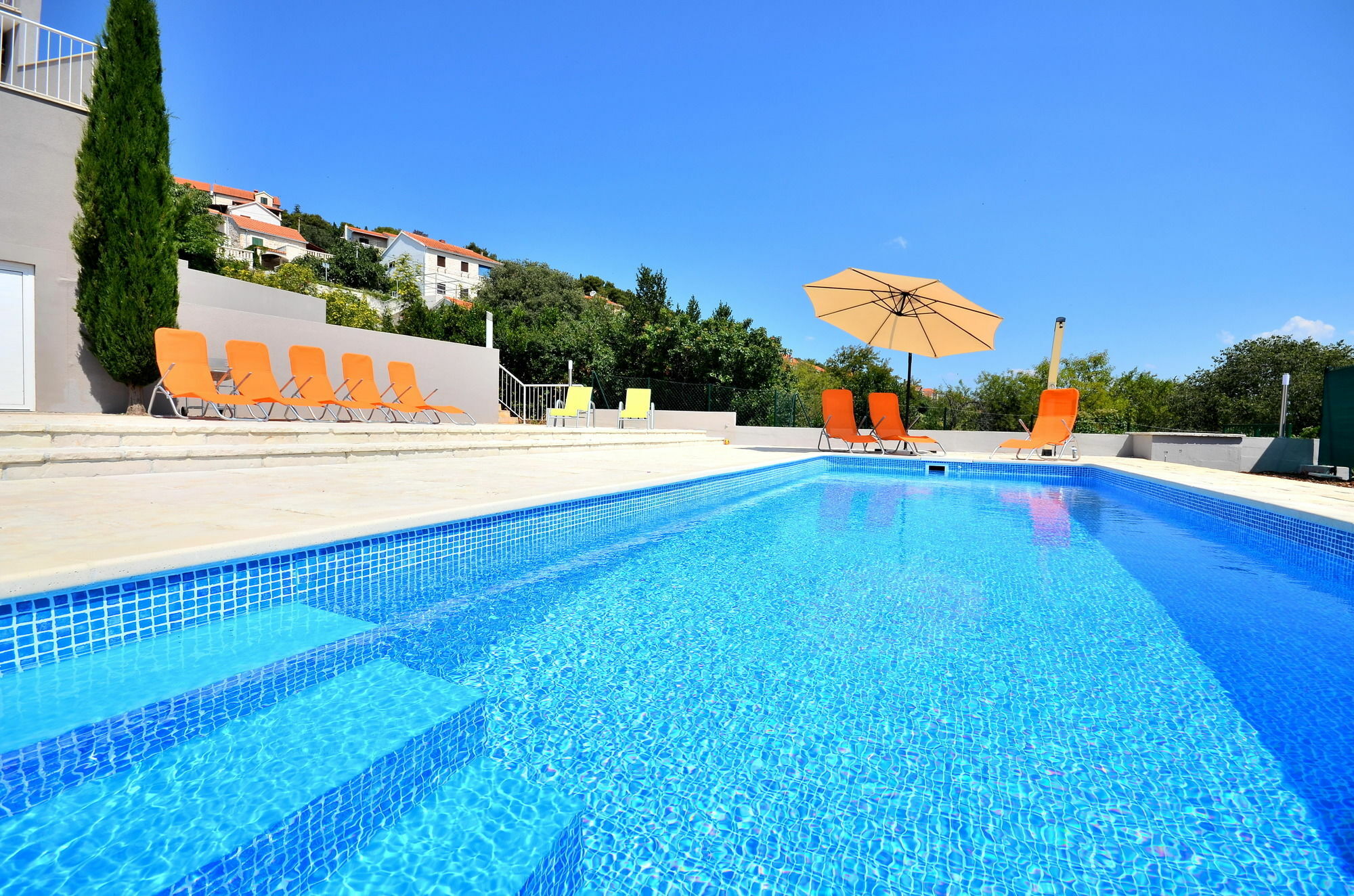 Bretia Apartments Sutivan Dış mekan fotoğraf